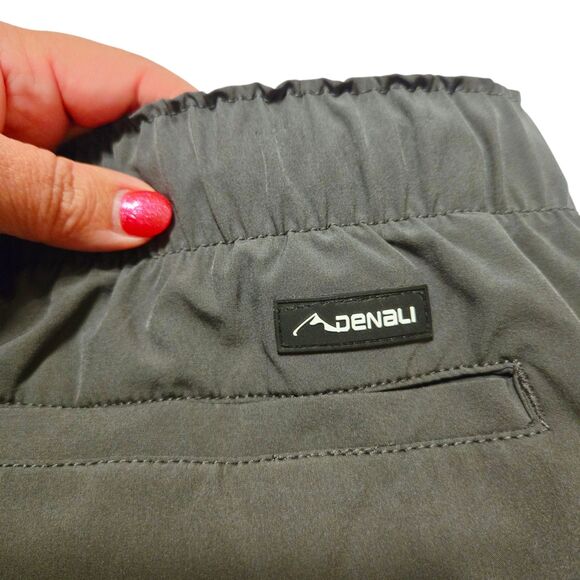 Denali Men's Gray Lightweight Quick-dry Cargo Shorts - Large (36) - Picture 3 of 10